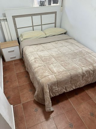 Se alquila habitación