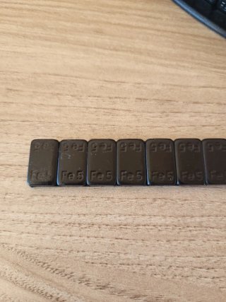 Contrapesos de acero para llantas de aluminio