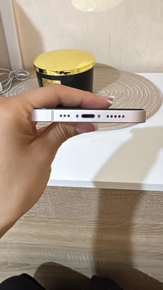 iPhone 13 Apple