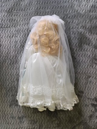 Muñeca de Porcelana Novia