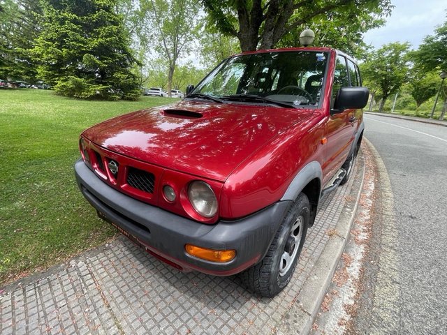 Nissan Terrano II 1996