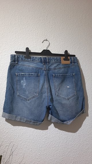Shorts vaqueros desgastados