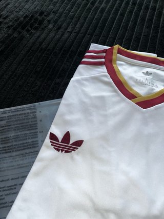 Camiseta Adidas España 26/27  Precio negociable.