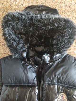 Chaleco Moncler Negro con Capucha