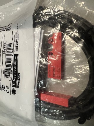 Interruttore sicurezza Telemecanique XCSDMC nuovo