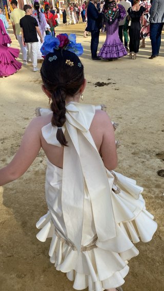 Traje Gitana Niña Volantes de 8 a 10 años.
