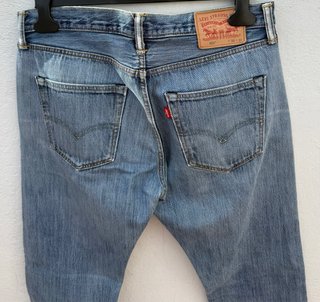2 Vaqueros Levi Strauss Azules Desgastados