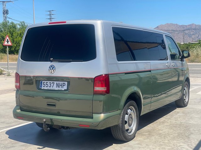 Volkswagen Caravelle 2011 - 9 PLAZAS -