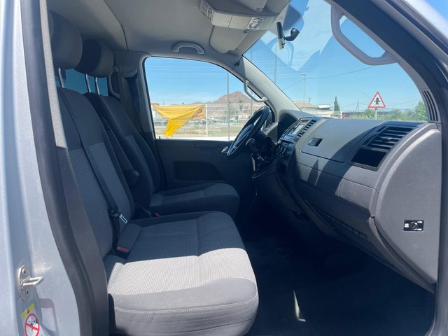 Volkswagen Caravelle 2011 - 9 PLAZAS -