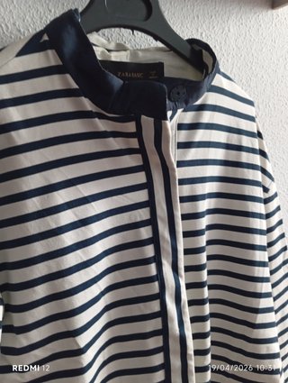 Chaqueta Zara Rayas Beige y Azul