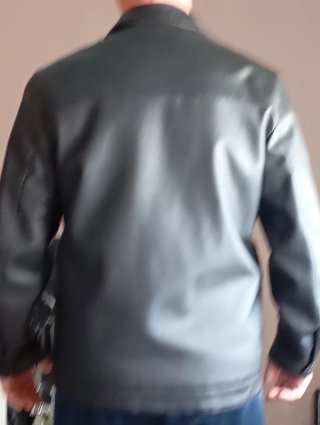 Chaqueta de cuero negra
