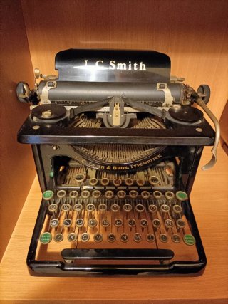 Máquina de escribir L.C. Smith