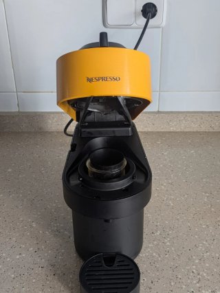 Macchina da caffè Nespresso Vertuo Pop Gialla