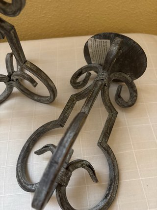 Set di due candelabri in ferro battuto da 23 cm