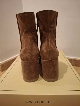 Botines de piel marrones