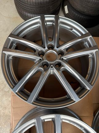 Llantas R18 Superior Germany 5/112 7.5J ET51