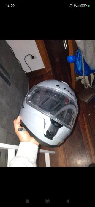 Casco de moto LS2 gris