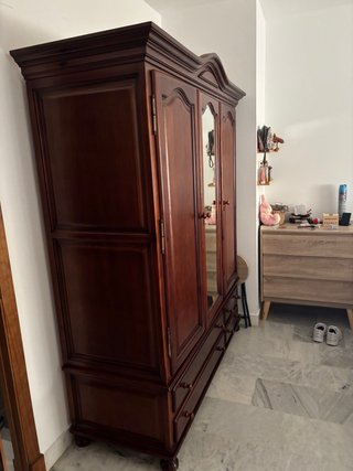 Armario de madera 3 puertas con espejo