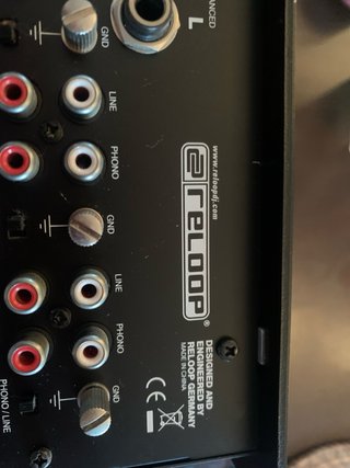 Mesa de mezclas Reloop RMX-30