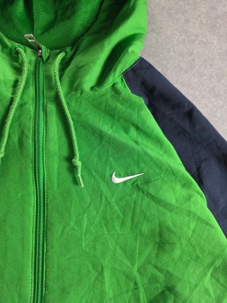 Felpa con cappuccio Nike vintage verde anni '00