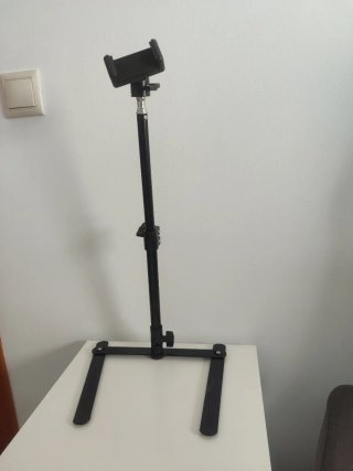Soporte para móvil de mesa