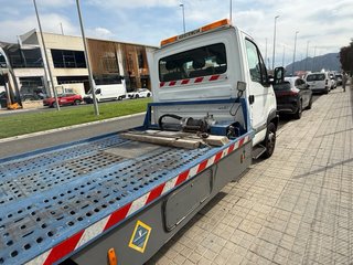 Grua porta vehículos renault Mascot