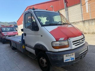 Grua porta vehículos renault Mascot