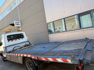 Grua porta vehículos renault Mascot