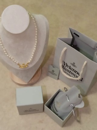 Collana Vivienne Westwood perle oro