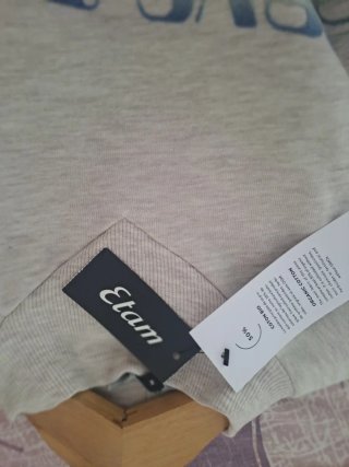 Sudadera Etam beige nueva