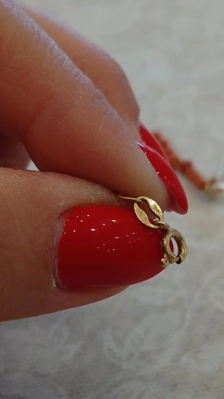 Collana e orecchini oro corallo