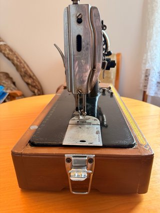 Máquina de coser Sigma antigua