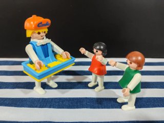 Playmobil Vendedor con Niños