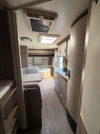 Caravana Hobby 545 KMF