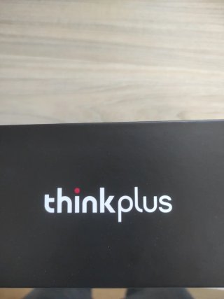 Auriculares Lenovo TH10