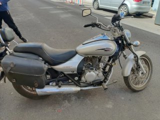 Motocicleta KAWASAKI