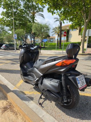 Yamaha X-MAX 400 - Siempre en garaje