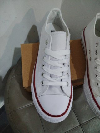 Scarpe sportive casual bianche n.37