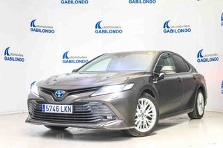 Toyota Camry 2.5 220H Advance