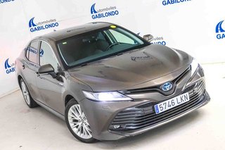 Toyota Camry 2.5 220H Advance