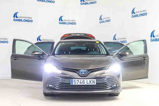 Toyota Camry 2.5 220H Advance