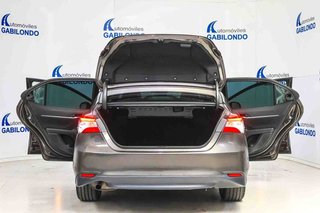 Toyota Camry 2.5 220H Advance