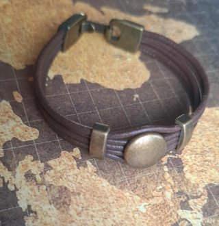 Pulsera Cuero Artesanal Zamak Oro Viejo