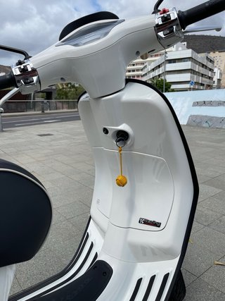 Vespa Primavera Sprint 125