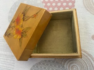 Cajita vintage de madera lacada (Años 70)