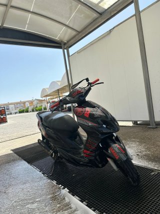 Yamaha Jog RR Scooter Negra