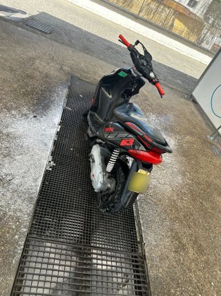 Yamaha Jog RR Scooter Negra
