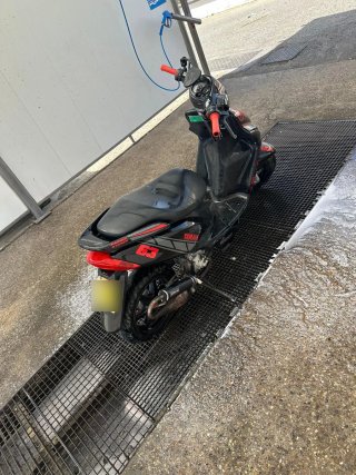 Yamaha Jog RR Scooter Negra