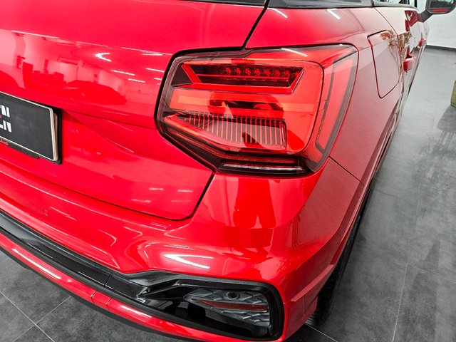 AUDI Q2 Black Line 30 TDI S tronic