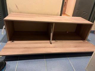 Mueble de salón de madera